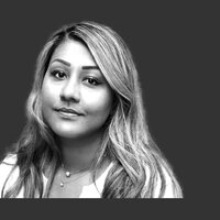 Bildet viser boken "kunstig intelligens redder liv" og forfatteren Ishita Barua