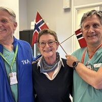 Bildet viser Gro Sørensen, Arnt Fiane og