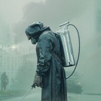 Bildet viser en person med verneutstyr fra TV-serien &quot;Chernobyl&quot; fra HBO.