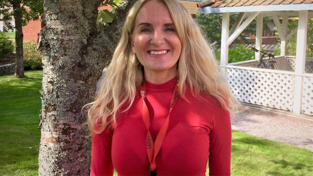 Eshakda kampirni sikishadi U mast holda olganida behuda